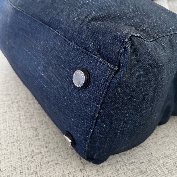 Michael Kors Denim Tote with Luggage sleeve Dusty and charm included 18x12 - Picture 12 of 12